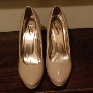 Patten leather BAgE pumps